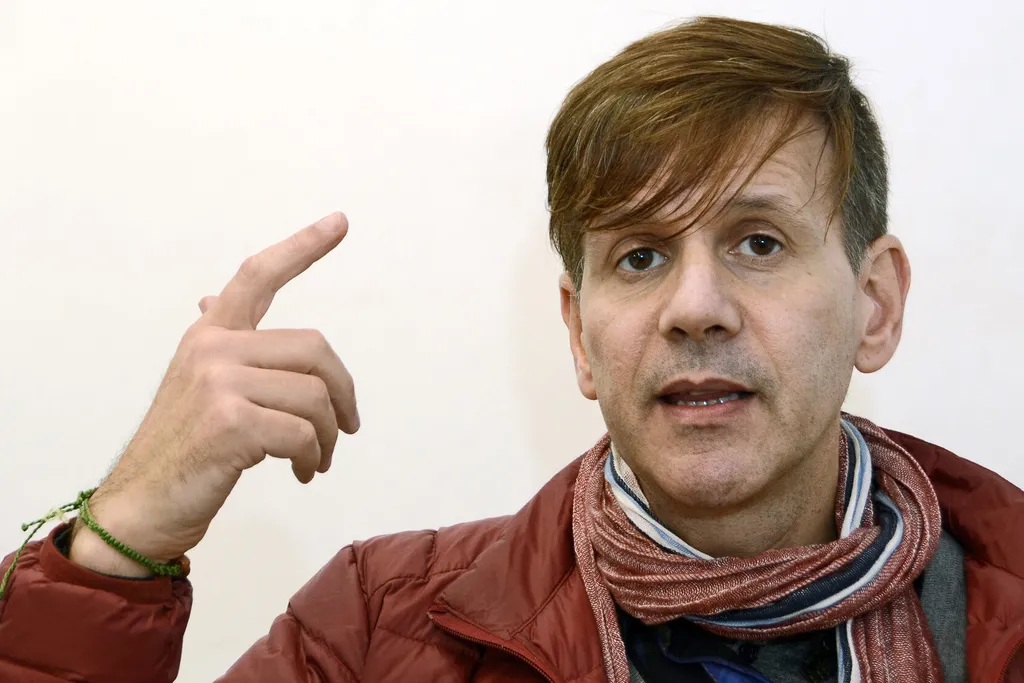 Bernardo Trías: “En Petróleo las consecuencias de la codicia son a nivel social pero también íntimo y físico, de una brutal destrucción”